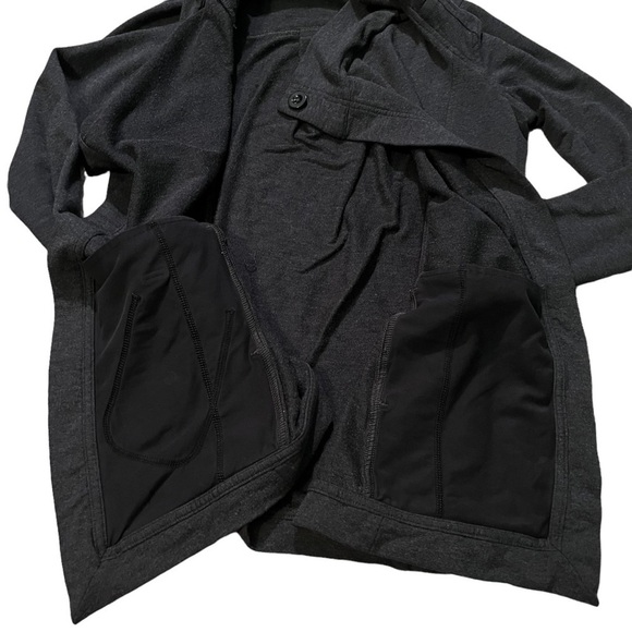 Lululemon Coast Wrap Jacket Top Cowl Neck One Button Pockets Mod Black size 2 - Picture 9 of 14